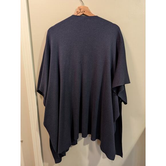 Lululemon Sweater Wrap in Navy - Picture 2 of 5